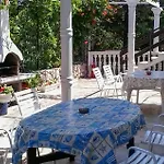 Amazing Apartment In Novi Vinodolski With Wifi *